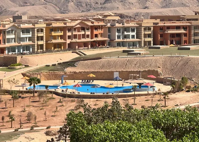 Ain Sokhna 5-bedroom Luxury - Porto Sokhna Villa *